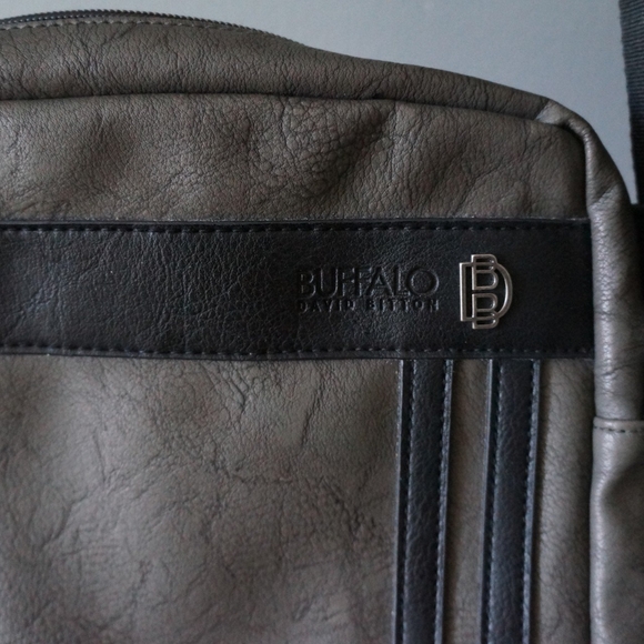 david buffalo bitton unisex crossbody bag - Picture 2 of 4